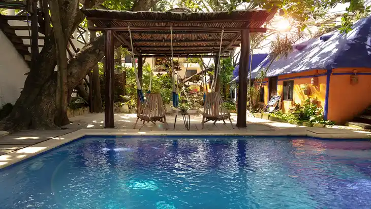 HOTEL PEQUEÑO AMAR INN