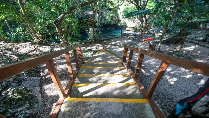 cenote verde lucero