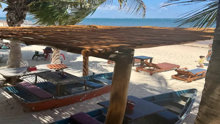 restaurant y beach club puerto morelos