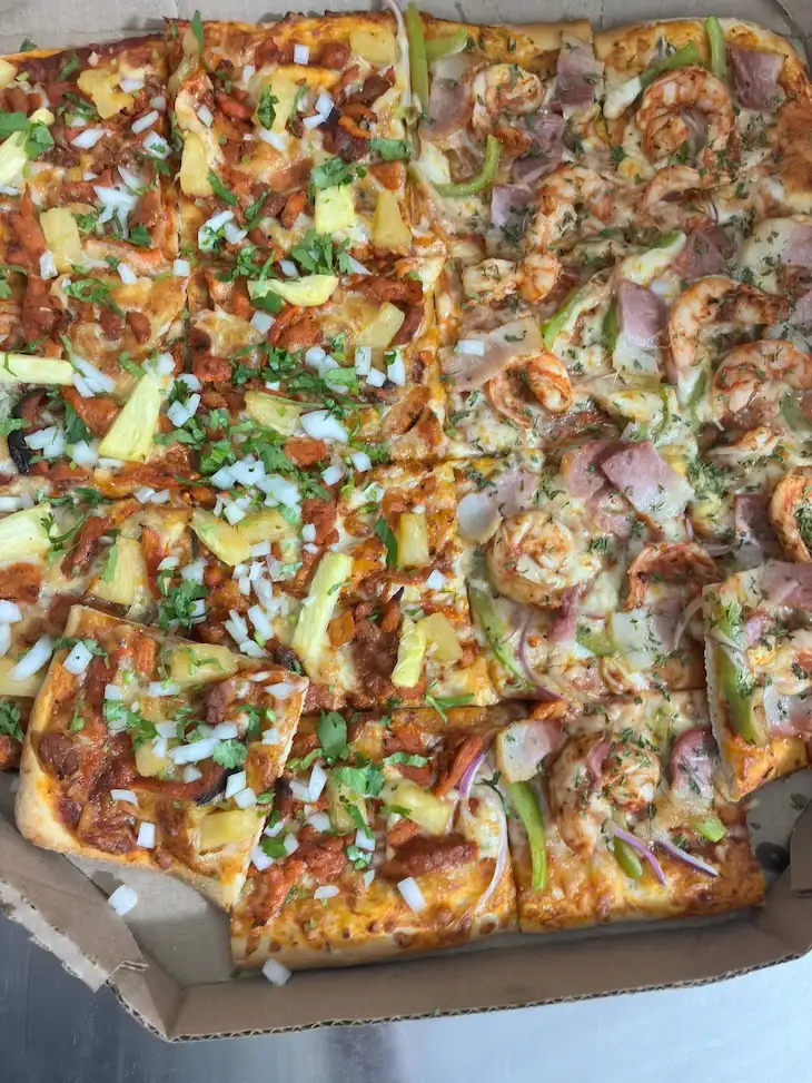 Pizza a Domicilio en Puerto Morelos | Mapache’s Pizza
