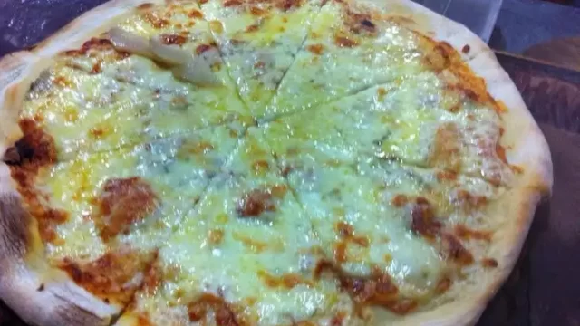 pizza en puerto morelos de queso