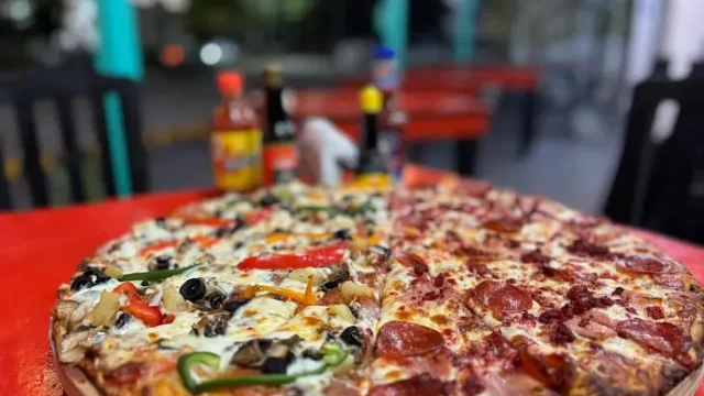 pizza puerto morelos Los 30's Pizzería