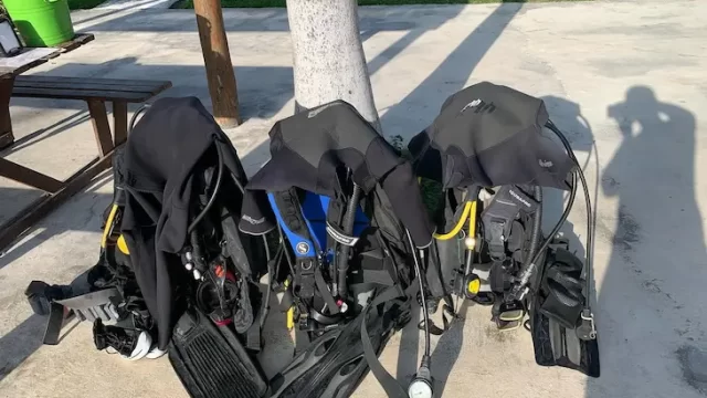 equipo de buceo Bliss diving